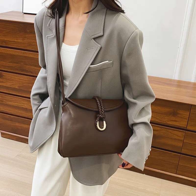 Stylish Casual Commuter Tote Bag Elegant Solid Color Handbag - Minimalist Paris Fashion Designer Inspired Messenger Purse