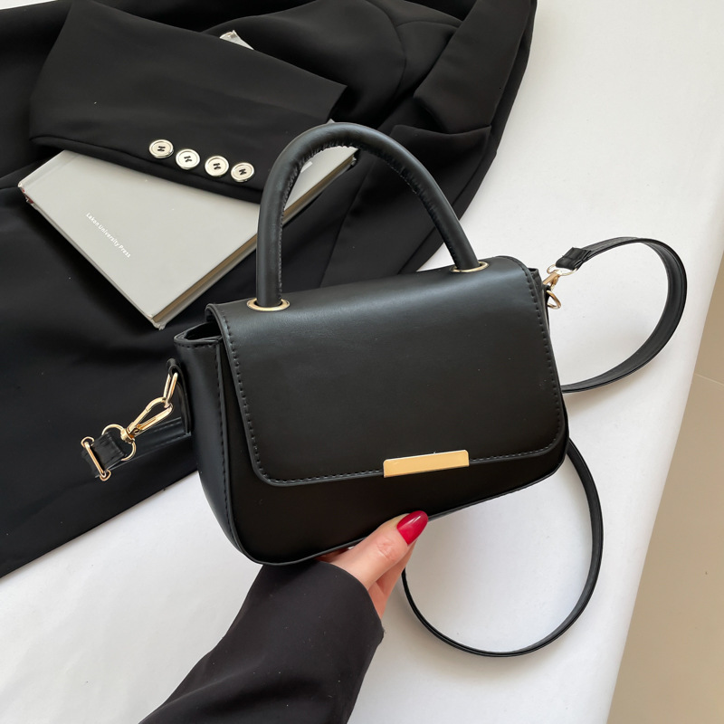 Trendy Texture Personalized Bag For Women New Free Delivery Luxury Bag Designer Bag 2025 New Fashion Simple Casual Temperament Commuting Shoulder And 