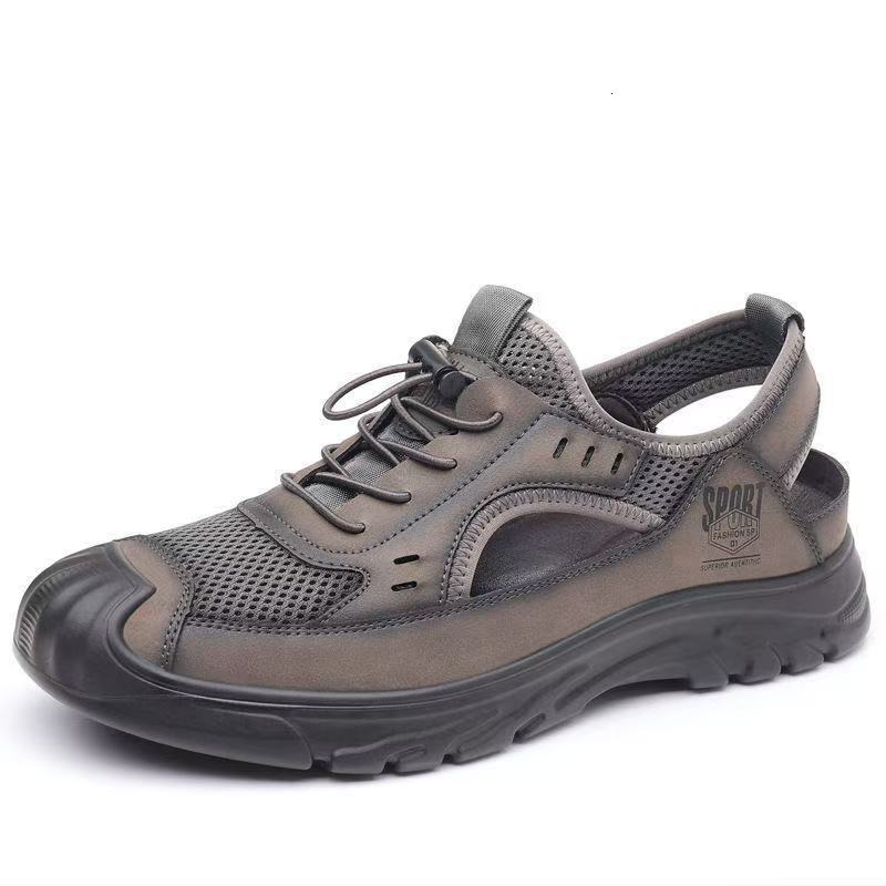 Trendy soft soled breathable slippers versatile boss hole sandals fashionable travel men's casual shoes