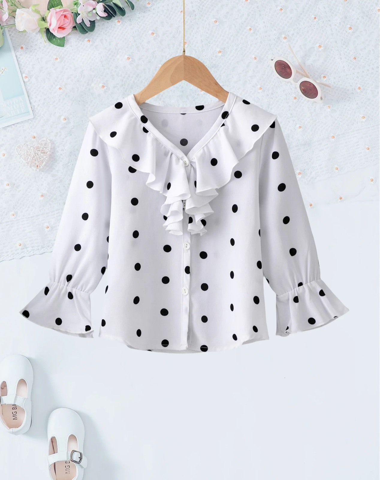 Summer childrens girls sweet and cute ruffled V-neck polka-dot horn long-sleeved casual comfortable shirt 250515