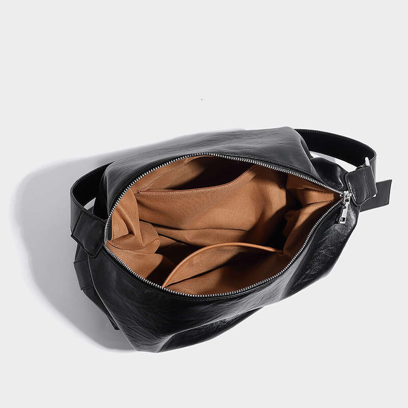 Women Casual Single Shoulder Bags 2025 New Korean Style Large Capacity Square Totes Lady Commuter Pack Crossbody Bag