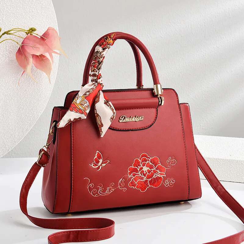 Fashion Handbags Women's Shoulder Temperament Mom Elegant Retro Crossbody High Capacity Tote Bag Wedding Bags