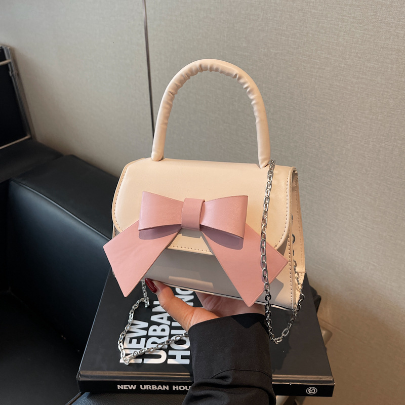 New Free Delivery Designer Bag Texture Niche Crossbody 2025 Spring And Summer This Year's Popular Butterfly Bow Stylish Mini Bag Luxury Bag Desig