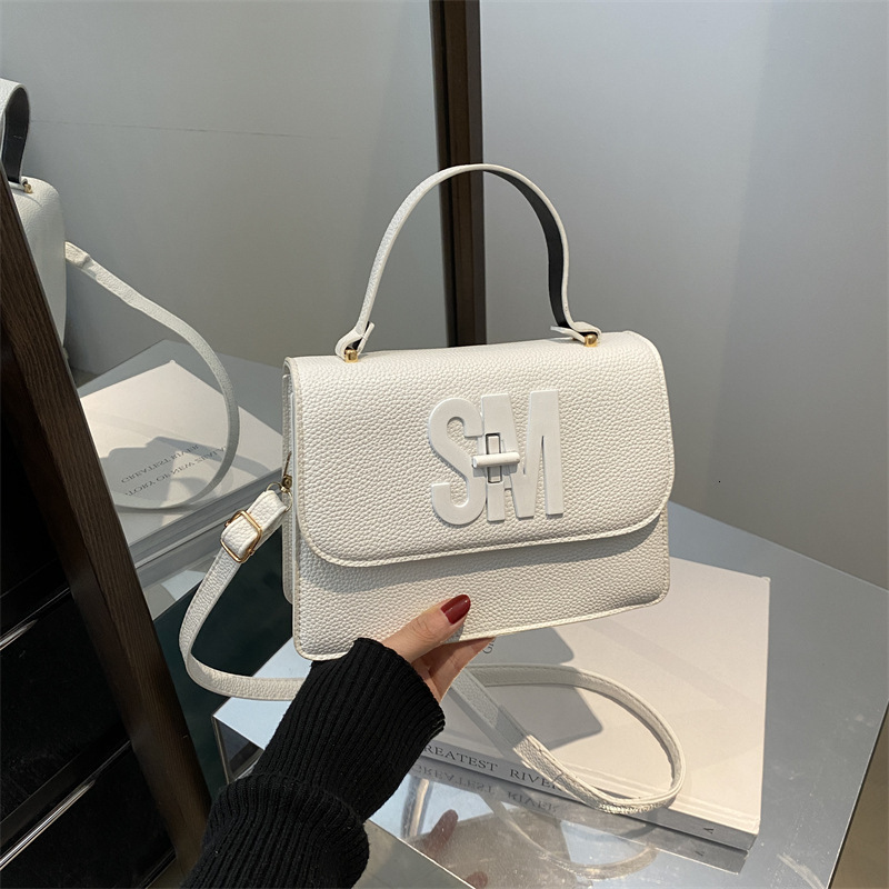 Free Delivery Designer Bag 2025 New Solid Color Simple And Atmospheric Small Square Large Capacity Casual Hand Korean Version Commuting Crossbody Luxu