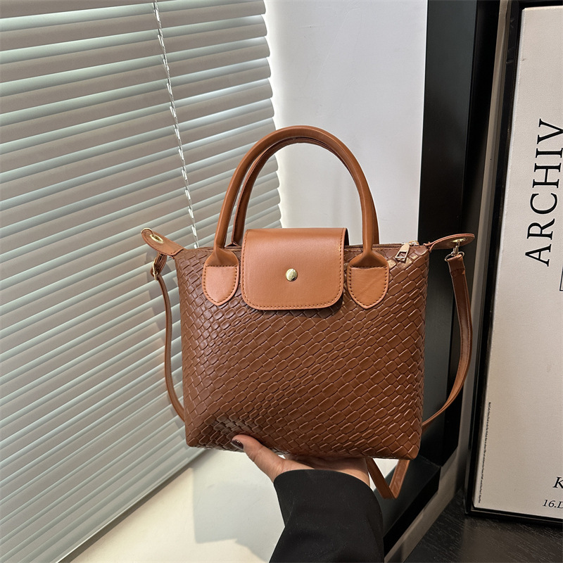 Knitted Pattern For Women 2025 New Fashionable Commuter Simple Handbag PU New Free Delivery Designer Bag Texture Trendy Single Shoulder Luxury Bag Cro