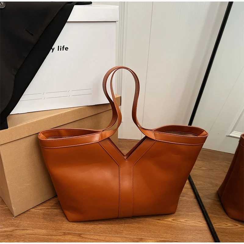 Fi Large Capacity Tote Bag 2025 New Y-shaped Leather Handbag Cmuting Shoder Bag High-end Trendy Casual Wen Armpit Bag Z250516