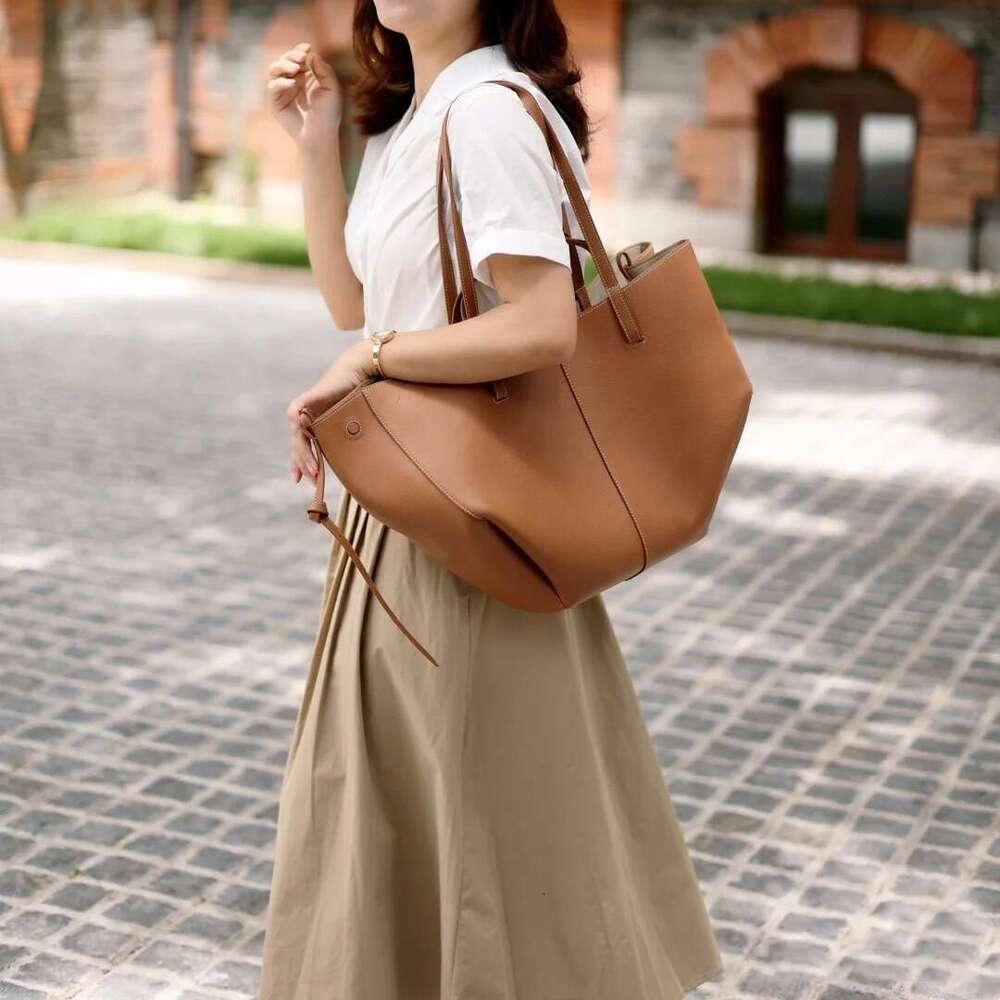 Women's Bags Designer Wing Handbag French Niche Armpit Tote Bag