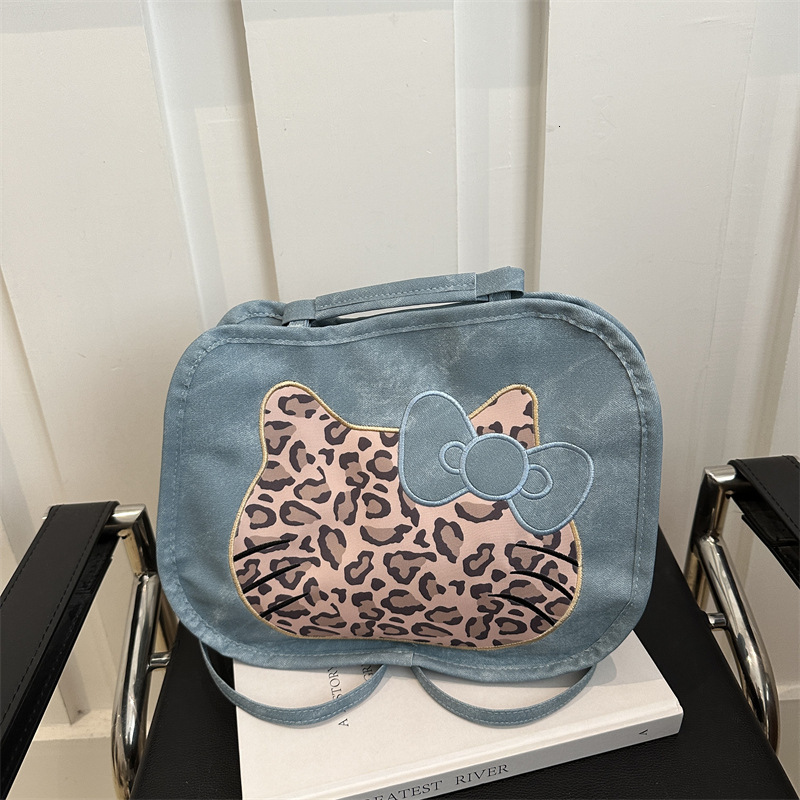 Free Delivery Designer Bag Cartoon Cute Cat Underarm Panther Pattern Backpack Women's Winter 2025 Korean Edition Tote Big Bag Luxury Bag
