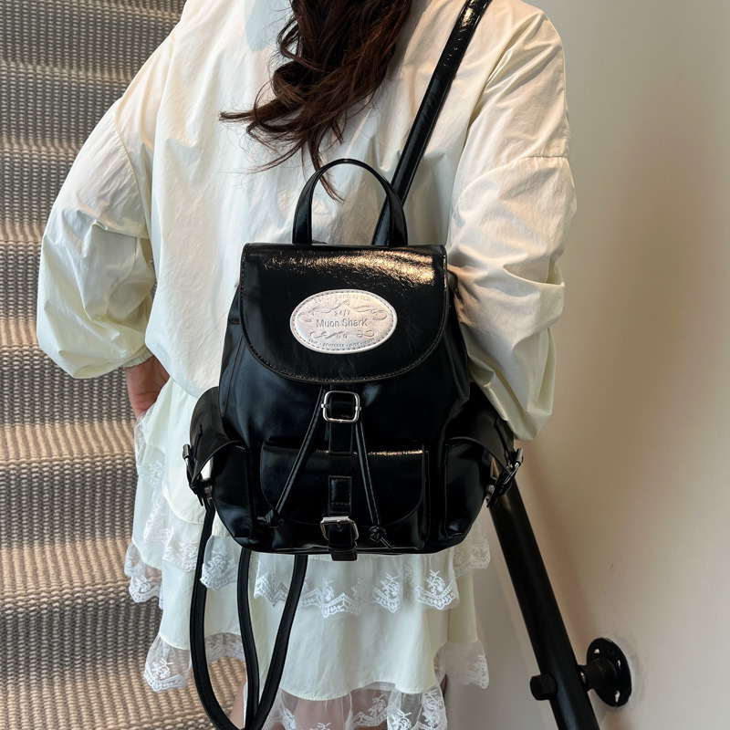 Korean version niche design fashionable multi pocket small women's bag 2025 summer new simple and trendy backpack