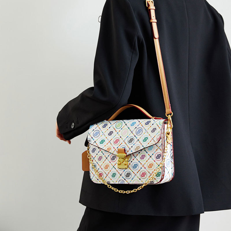 Top Quality New Free Delivery Designer Bag For Spring And Summer Dopamine Color New Small Square Fashionable Women's Bag Multifunctional Printed 