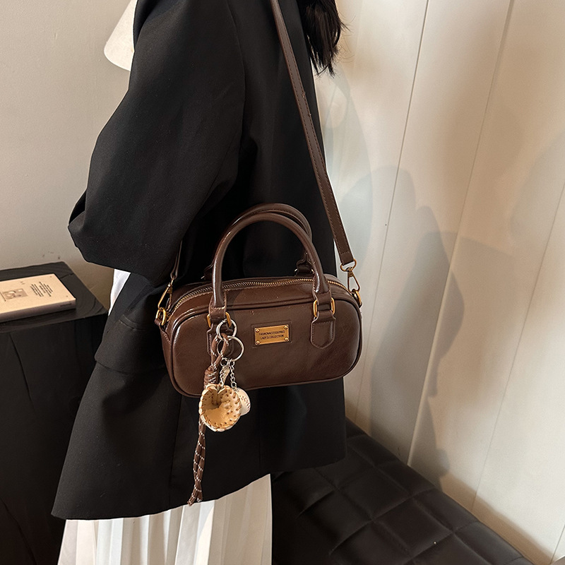 High Quality Brand High-quality New Model Free Delivery Designer Bag Niche Handheld Bowling Ball Women's Texture Single Shoulder Crossbody Bag