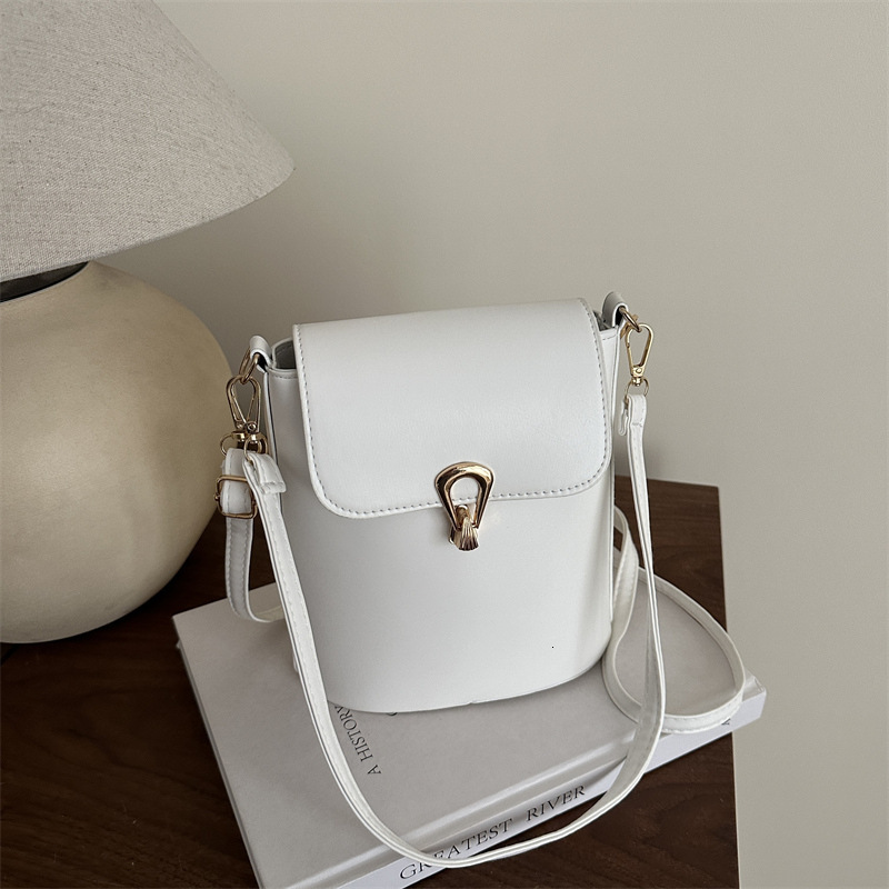 Fashionable Highend Zero Wallet Single New Free Delivery Designer Bag Luxury Bag Shoulder Handheld Solid Color Mobile Phone Trendy Mini Small Women�