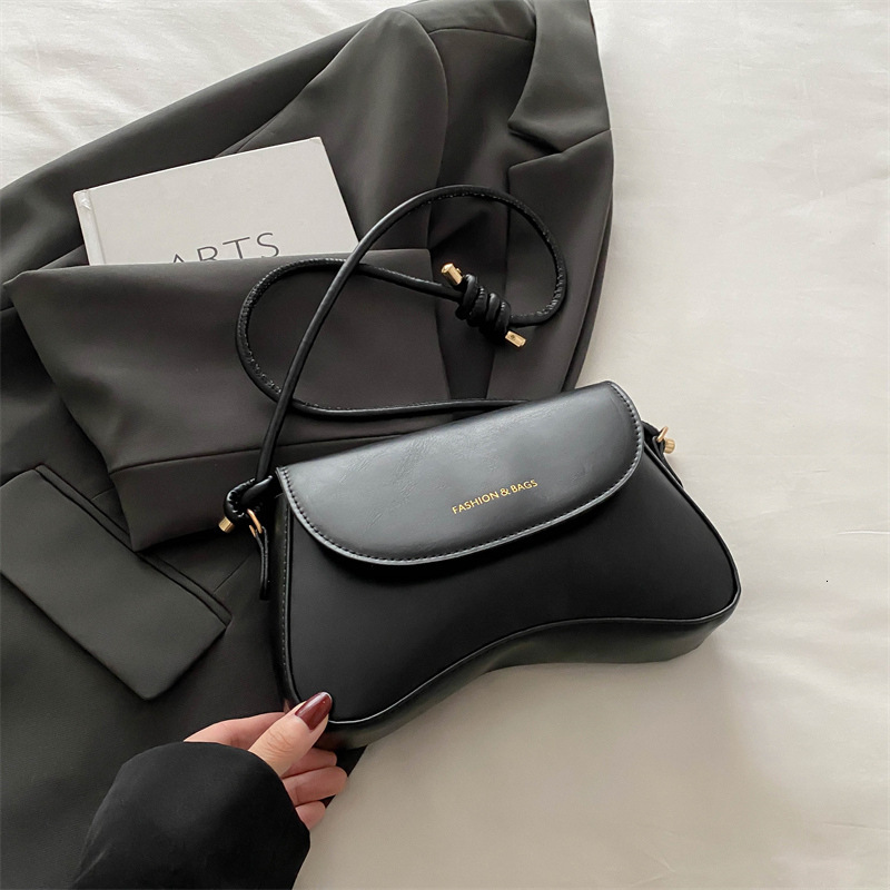 Free Delivery Designer Bag Solid Color Western Style Crossbody Women's 2025 Spring Korean Version Texture Fashionable Single Shoulder Trendy Hand