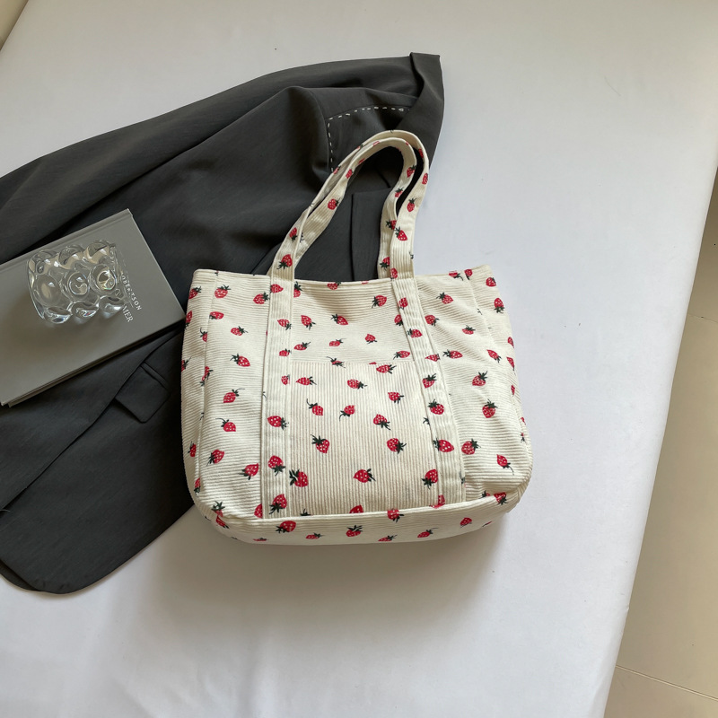 Free Delivery Designer Bag Large Capacity Simple And Fashionable Casual Strawberry Printed Shoulder For Women 2025 Summer New Fashion Hand Trend Luxur