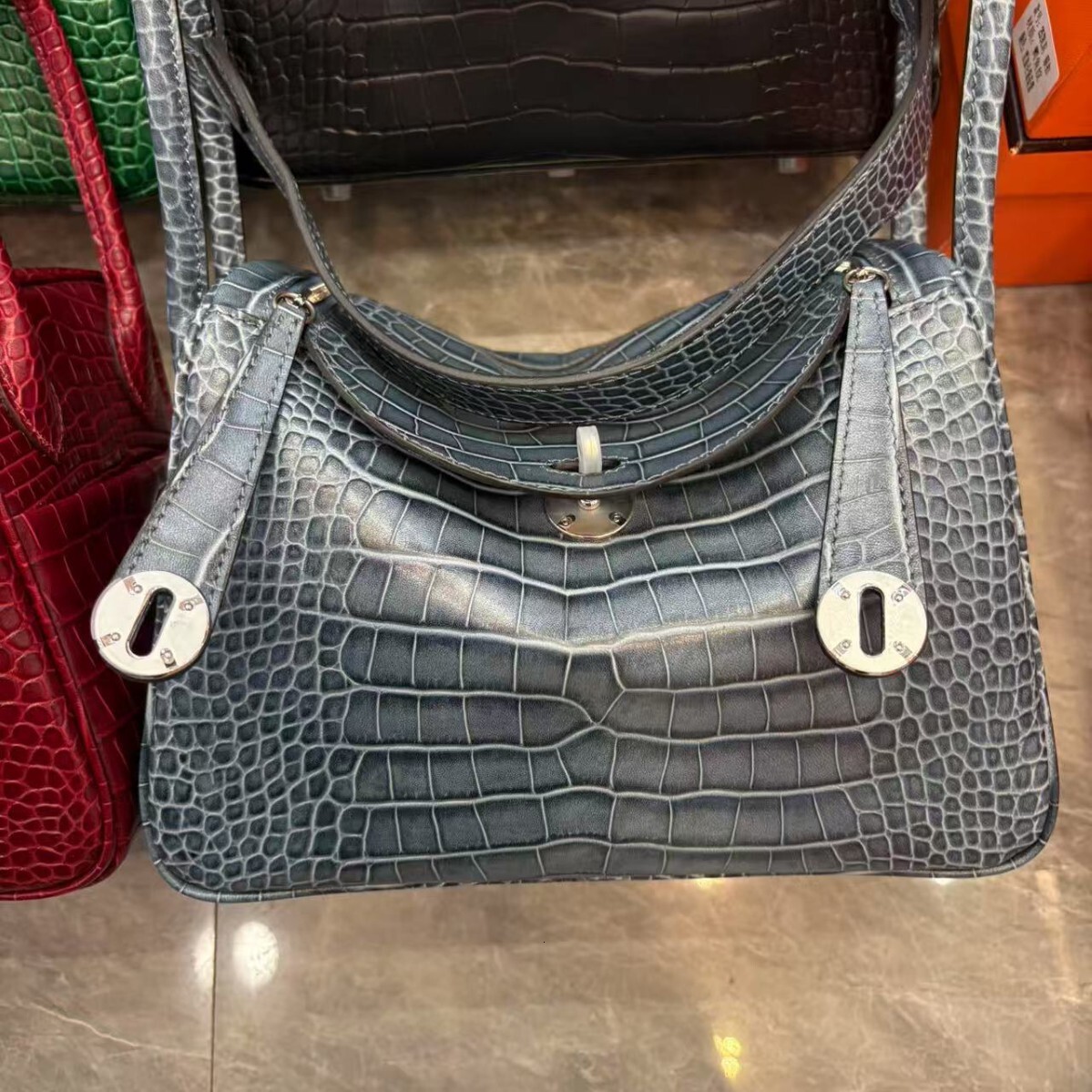 2025S designer genuine leather crocodile belly handbag casual brown shoulder fashionable trend crossbody bag women bag