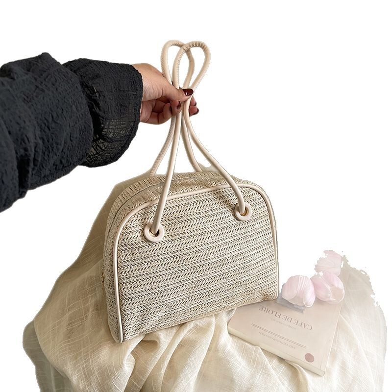 New Large Capacity Straw Woven Women's Handbag Designer 2025 New Fashion Style Shouldered High end Sensory Communication Underarm Bag Casual