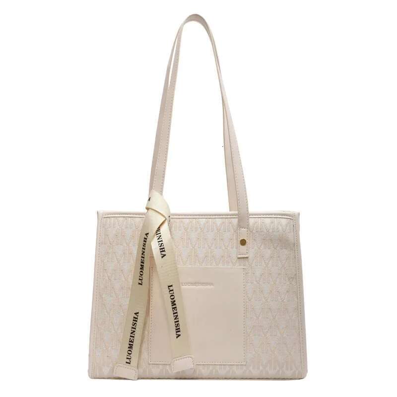 2025 Spring Summer New Women's Niche Texture Commuter Underarm Tote Bag. Large Capacity, Simple & Fashionable Shoulder Style