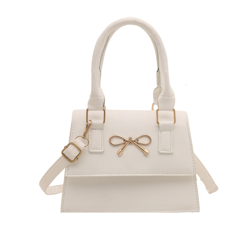 Spring And Luxury Bag Summer New Korean Version Handbag 2025 Ins Large Versatile Chain Shoulder Crossbody New Free Delivery Designer Bag Small Square 