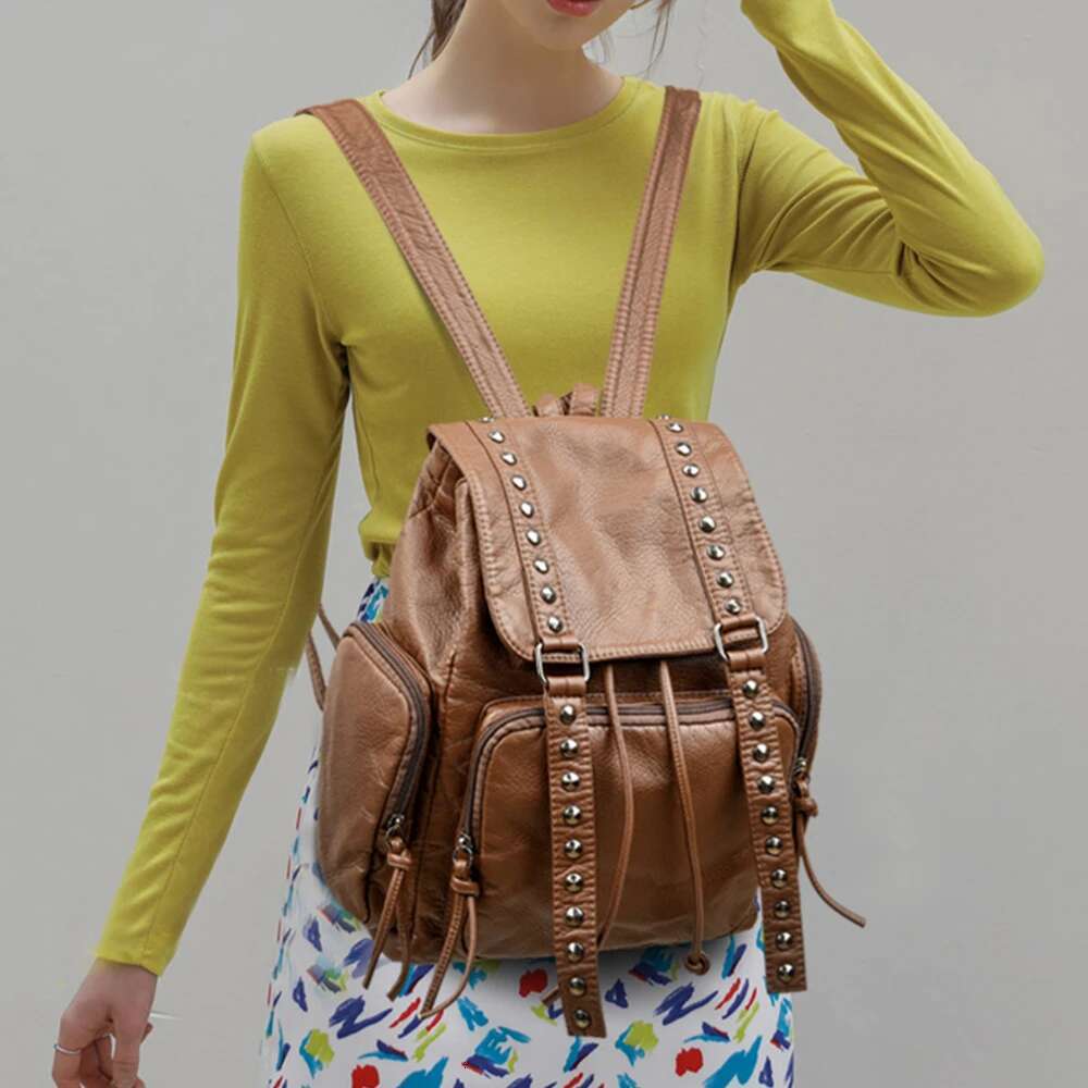 High Quality PU Leather Fashion Rivet Design Ladies Shoulder Bag Large Capacity Women Anti-Theft Backpack