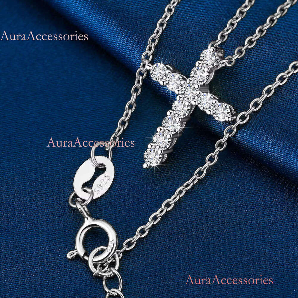 Mothers Day Gift Waterproof Sterling Sier Shining VVS Moissanite Dia Cross Pendant Necklace for Men Women