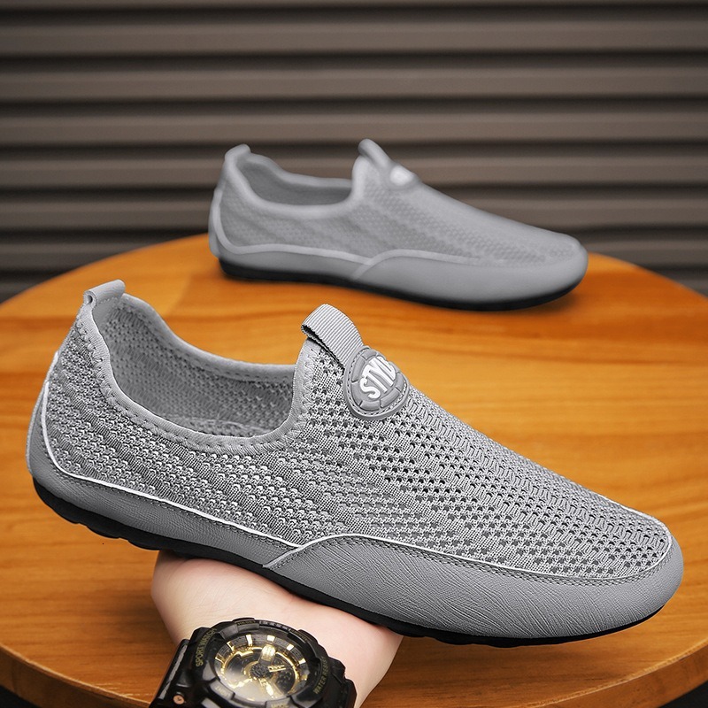 Men's summer new breathable low cut casual lazy people, lightweight and fashionable men's shoes for one foot