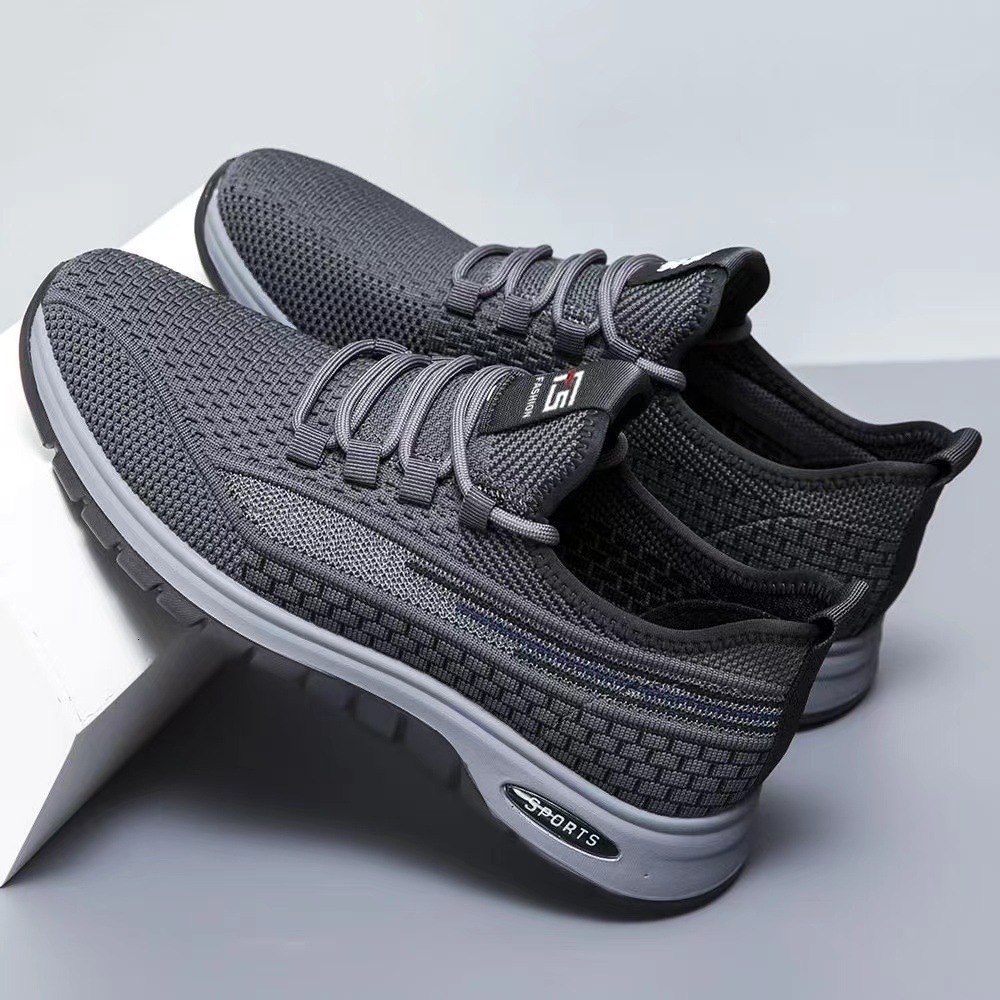 Men's new flying woven middle-aged and elderly simple casual shoes, soft sole anti slip, versatile lazy shoes for one foot