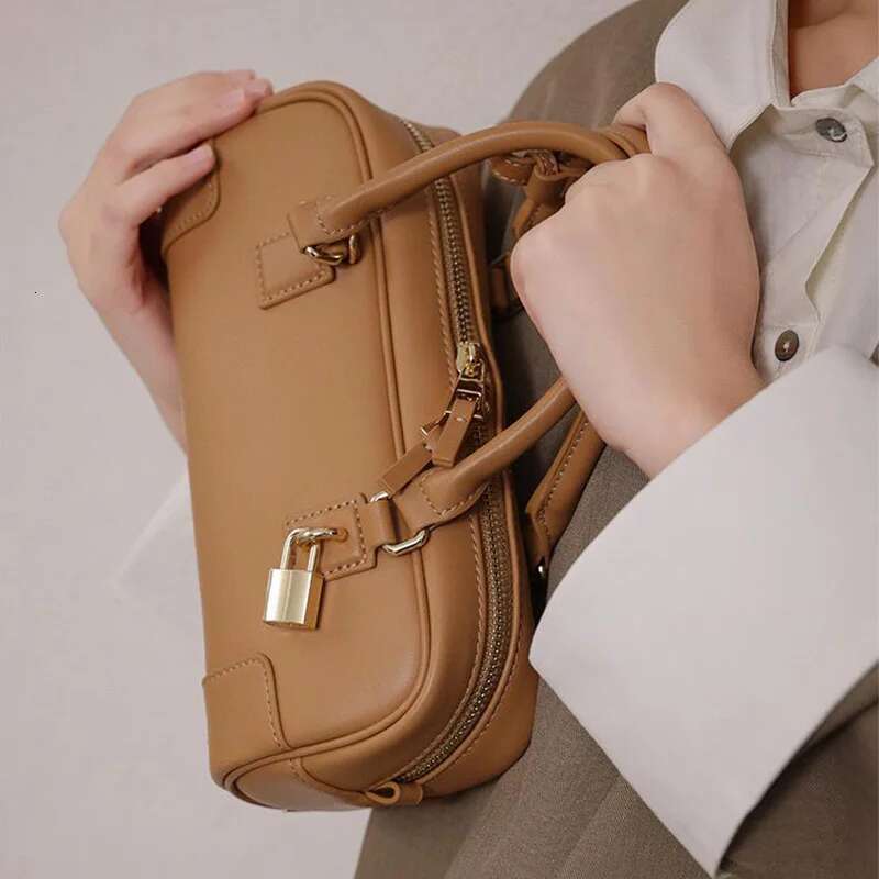 Genuine Leather Lock Brand High-end Women Handbag Designer New Cowhide Shoulder Fashion Versatile Exquisite Bag