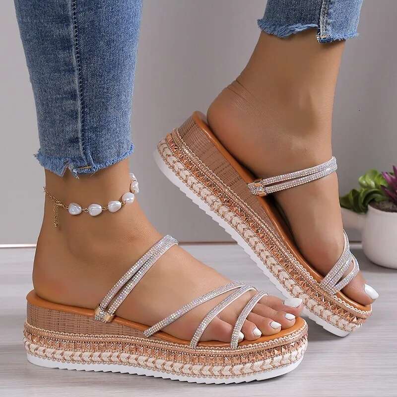 Slippers Gold Platform Shoes for 2025 Low Designer Soft Fabric Rome Slides Women Sandals