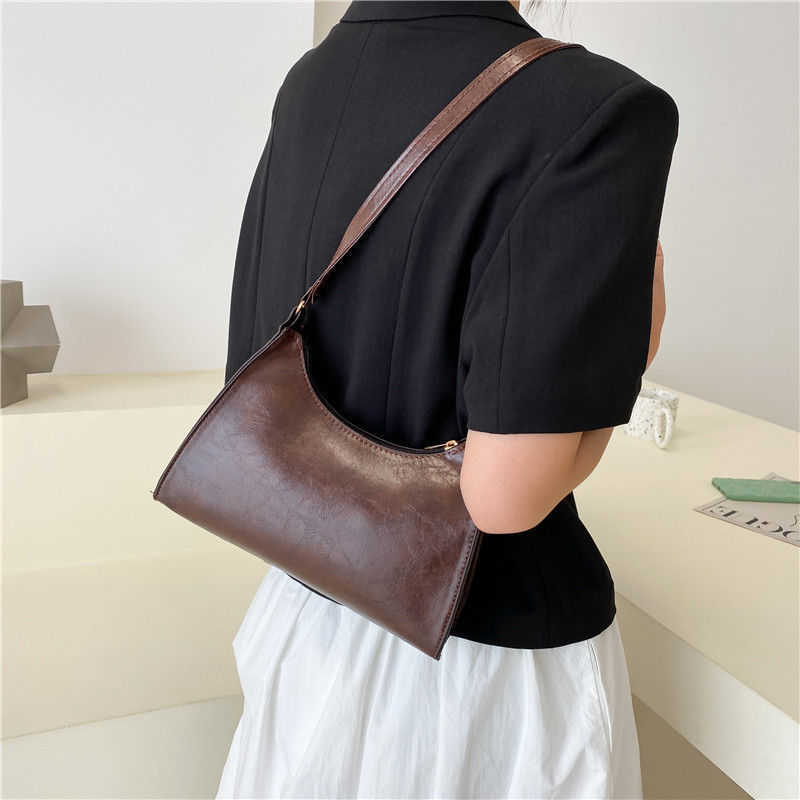 Women's Elegant Minimalist Shoulder Clutch Bag Trendy All-match Baguette Bag Classic Shoulder Bag For Work Daily Use Summer 2025 Fall Outfits Fal
