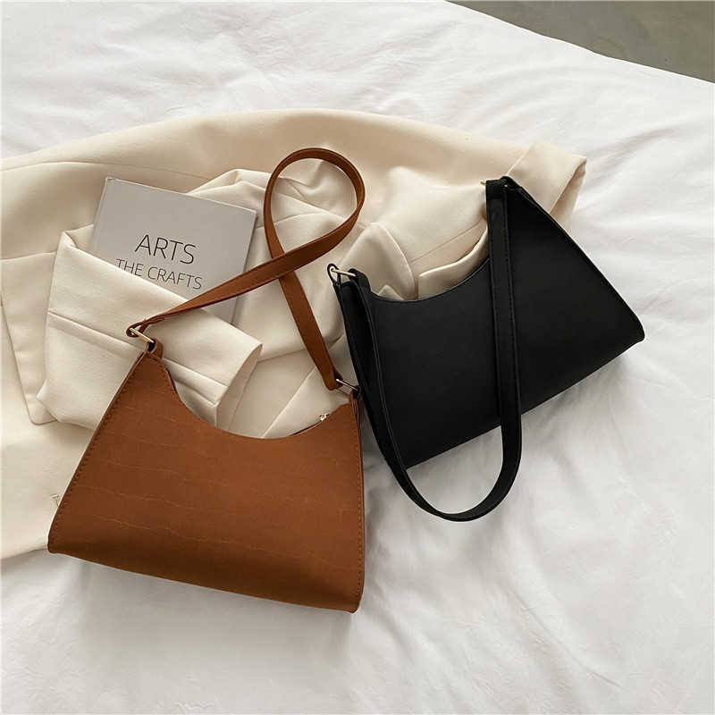 Sensible frosted small square bag for young women Instagram niche underarm bag new commuting single Yingshuo