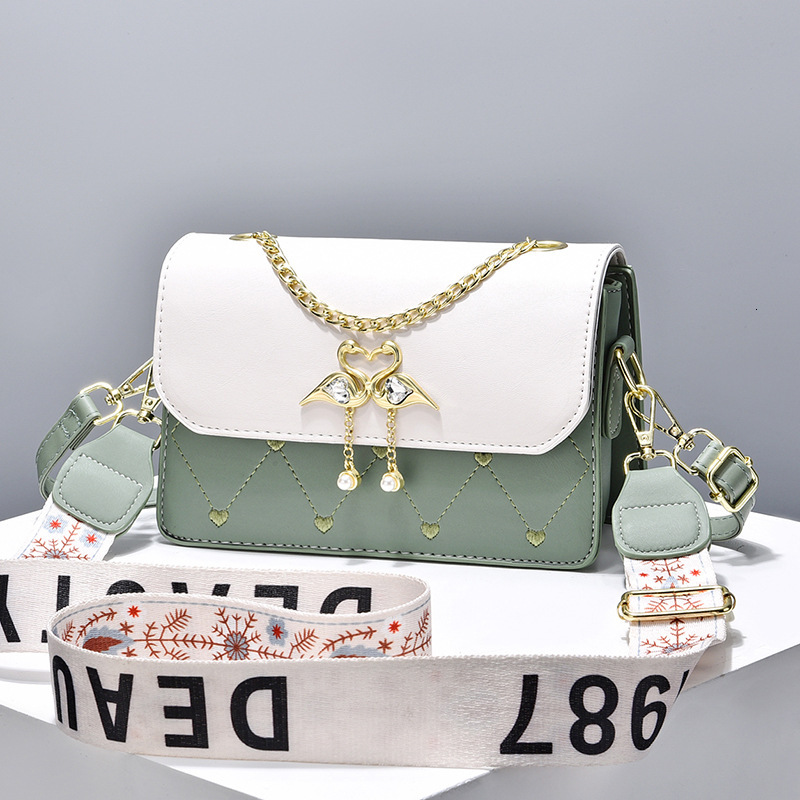 Bag 2025 new stylish women's single shoulder diagonal cross simple and high-end chain small square bag for women
