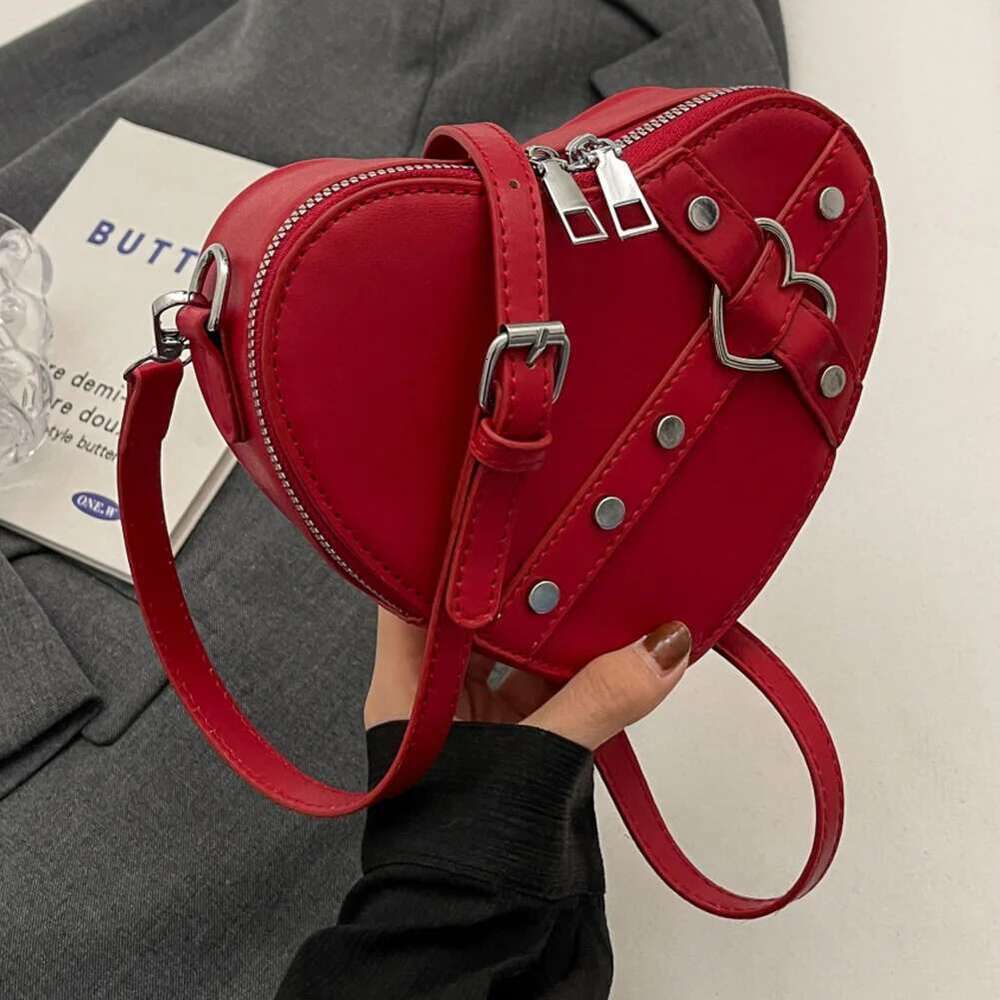 Vintage Y2K Small Chain Rivet Shoulder Heart Shaped Purse Handbag Red PU Leather Gothic Tote Fashion Women Crossbody Bag