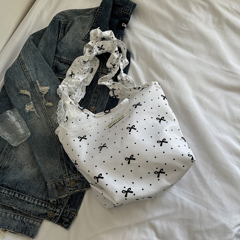 2025 Spring And Summer Trendy Korean Sweet Cartoon Bear Embossed Shoulder Versatile For Daily Use Student New Luxury Bag Free Delivery Designer Bag Un