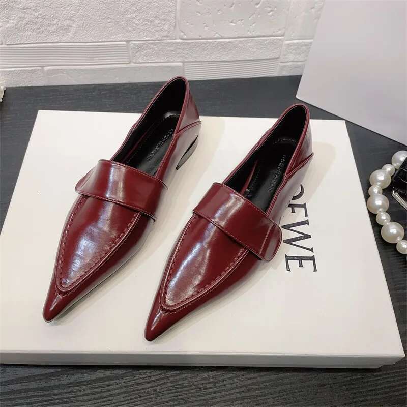 New Women Red Moccasins Fashion Pointed Toe Loafers Ladies Black Ballet Flat Leather Shoe 35-41