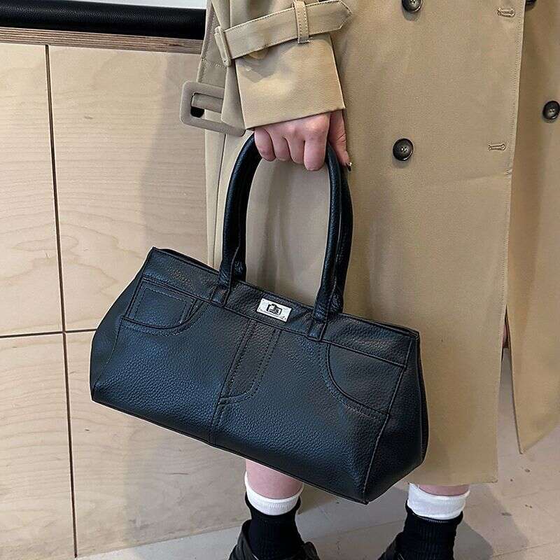 Bag 2025 autumn new item light luxury niche high-end hand-held large capacity fashionable commuting women's bag single shoulder crossbody bag