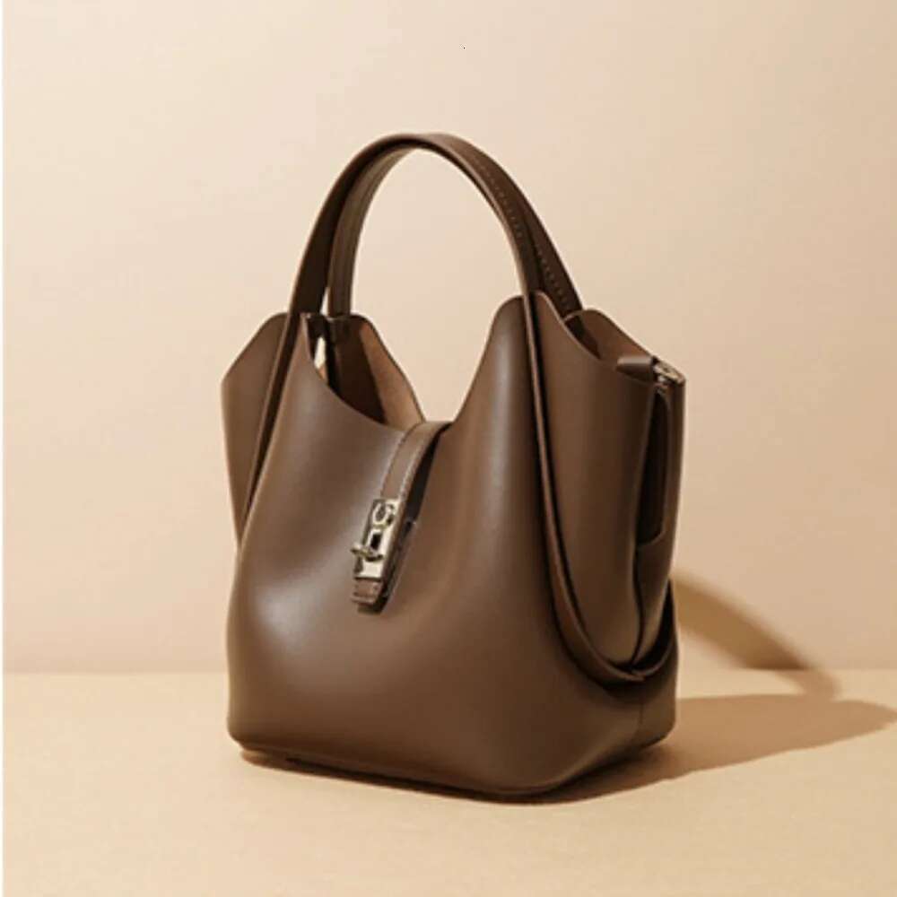 2025 New Moda Composite Bag Minority Handbags All-Match Latch Drawstring Shoulder Commuter Simple Casual Messenger Bags