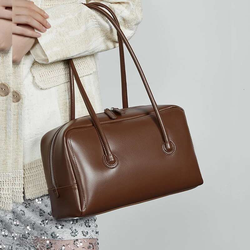 High Quality Designer Bag 2025 Cowhide Genuine Leather Underarm Shoulder Bags For Women 2025 Designer Work Satchel Bowling Tote Ladies Handbags Luxury