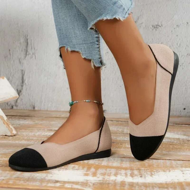 Breathable Mesh Flat New Pionted Toe Women's Slip on Casual Outdoor Plus Size Light Walking Shoes for Women