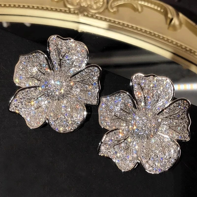 Exaggerated Inlaid Zircon Bright Exquisite Large Flower Earrings for Ladies Elegant Fashion Jewelry Banquet Accessories 250515