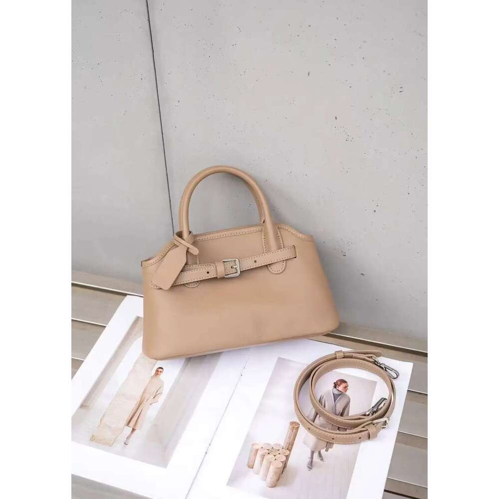 Fashion Vegan Leather Lock Small Ladies Handbags Classic High Quality Trendy Crossbody Women Hand Bags