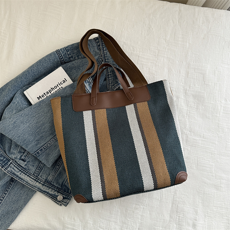 Free Delivery Designer Bag Large Hand For Women In Winter 2025 Fashionable Contrasting Striped Canvas Hand Commuting Tote Single Shoulder Armpit Luxur