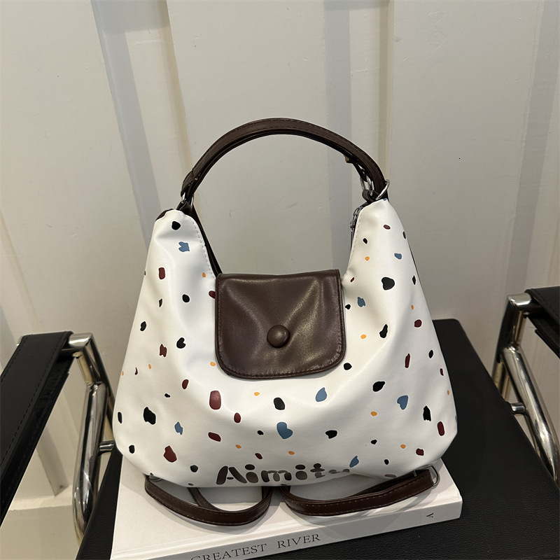 Free Delivery Designer Bag Korean Version Shoulder Casual Large Capacity Western Style Armpit 2025 New Relaxed Color Polka Dot Backpack Luxury Bag