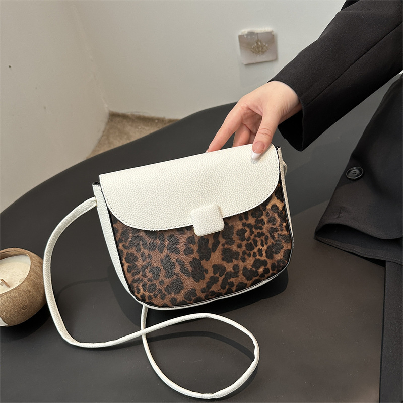 Free Delivery Designer Bag Internet Celebrity Fashion Leopard Print Single Shoulder Crossbody 2025 Winter New Versatile Ins Niche Design Stylish Saddl