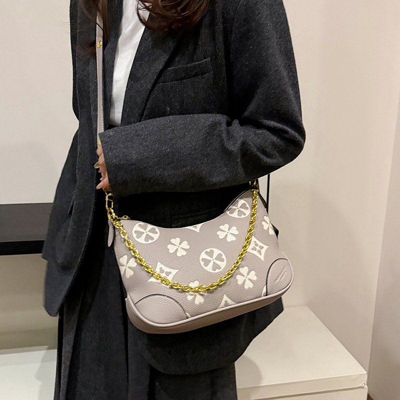 free shipping designer shoulder bags New Fashionable Crossbody half moon black package for woman