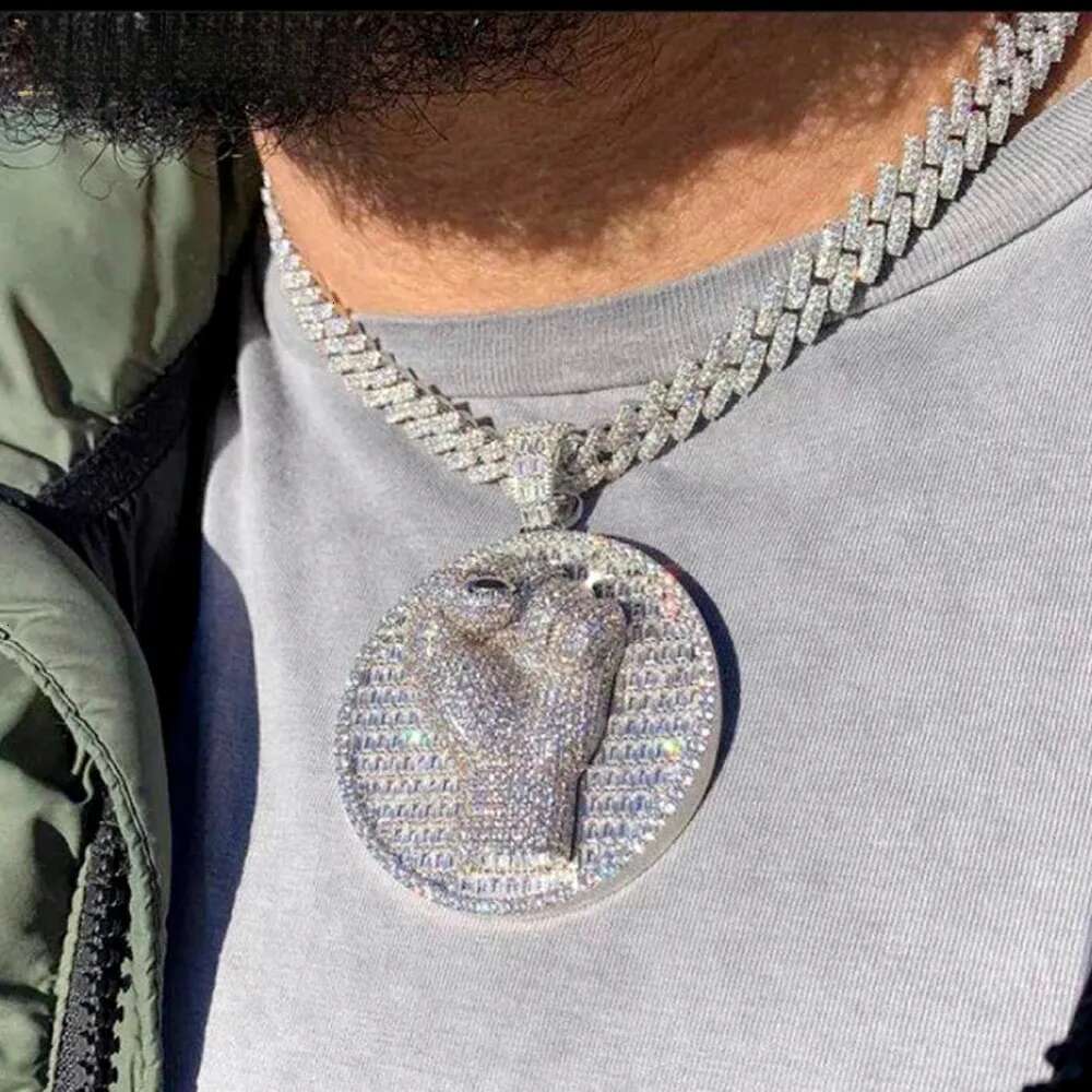 Necklaces Iced Out Bling Round Letter Pendant Necklace Gold Plated CZ Cubic Zirconia Badge Charm Men Fashion Hip Hop Jewelry 231205