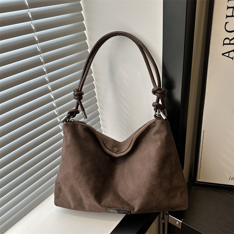 Free Delivery Designer Bag Commuter Shoulder 2025 Winter New Versatile Ins Crossbody Popular This Year Niche Design Tote Luxury Bag