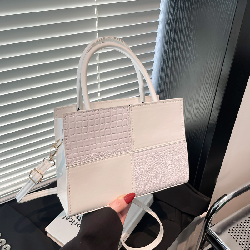 Large Capacity For Women In Spring Summer Of New Free Delivery Luxury Bag Designer Bag 2025 New Fashionable Handbag With Contrasting Color Splicing An