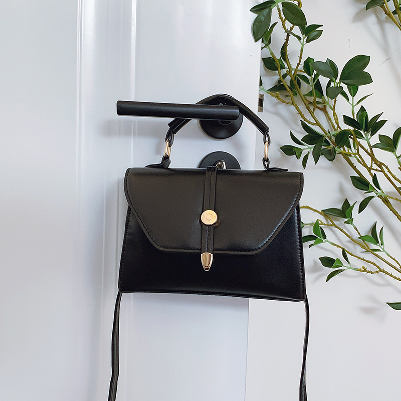 Fashionable Simple Temperament In Spring And New Free Delivery Designer Luxury Bag Bag Summer 2025 Versatile Instagram Crossbody Bag Small Square Bag 