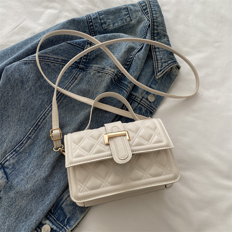 Free Delivery Designer Bag 2025 Autumn/winter Fashionable Texture Single Shoulder Diagonal Cross For Women Popular Small Square Bag This Year Luxury B