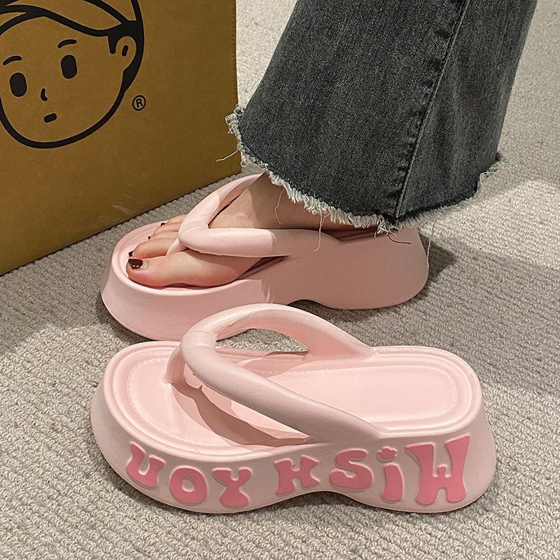 free shipping designer Slippers new summer breathable and comfortable sandals Casual black white Flip Flops for woman